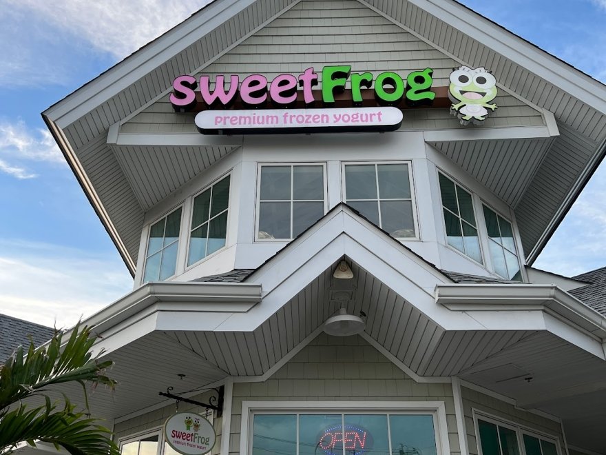 Sweet Frog Premium Frozen Yogurt